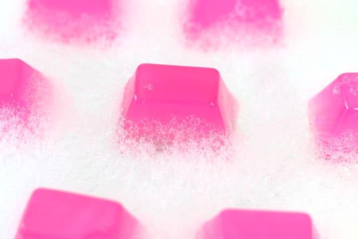 DIY Shower & Bath Jellies from Elle Sees