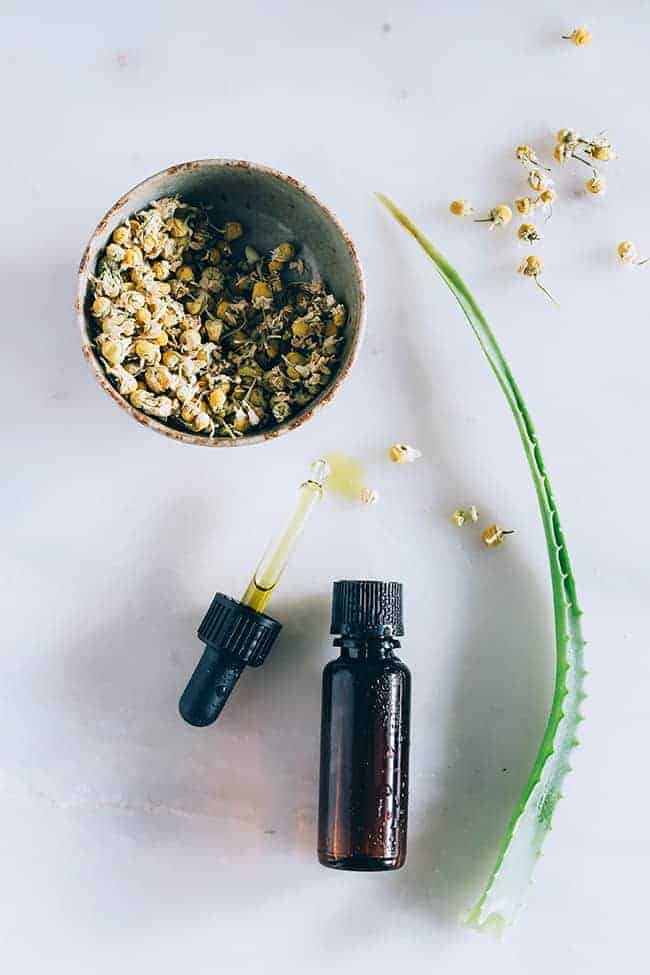 Acne-Fighting Chamomile Face Serum