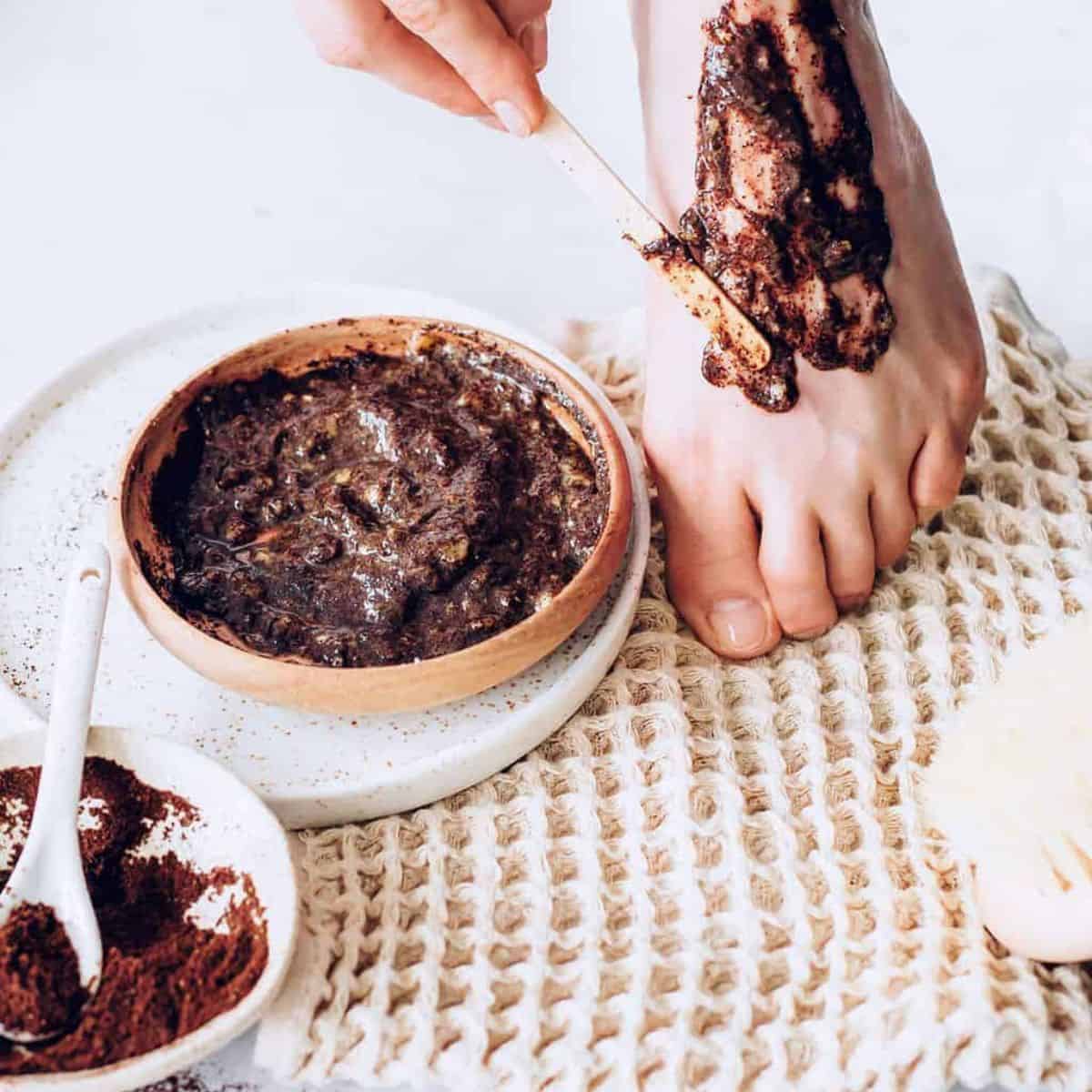 Hand-crafted Foot Scrub + Soak for Summer season Ready Ft